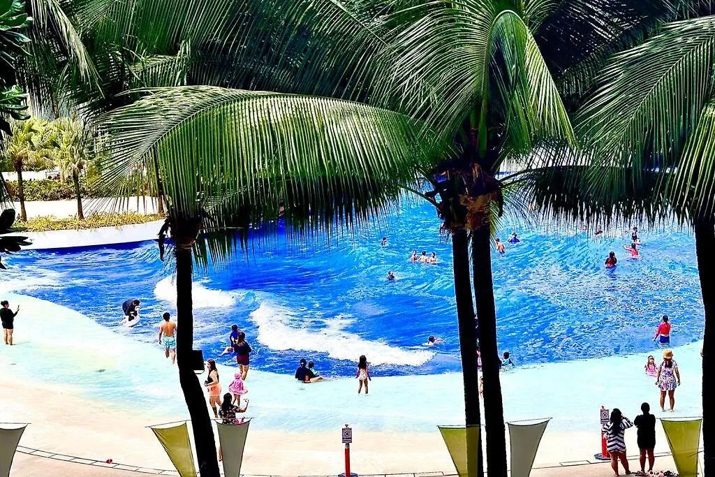 Apartment 1Br Beach Club Pool View Suite At Azure-Maui Manila